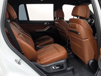 صورة مصغرة 12 لـ 2025 BMW X7