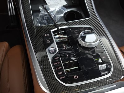 صورة 9 لـ 2025 BMW X7
