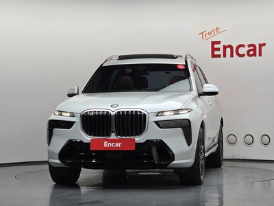 صورة 2 لـ 2025 BMW X7