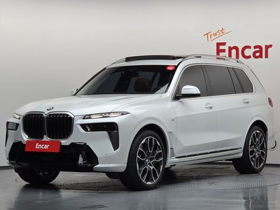 صورة 1 لـ 2025 BMW X7