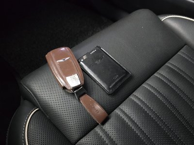 2020 Genesis G90 thumbnail 35