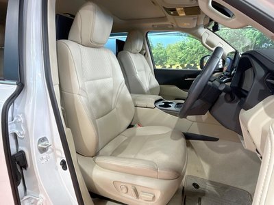 2025 Toyota LAND CRUISER 300 — фото 9