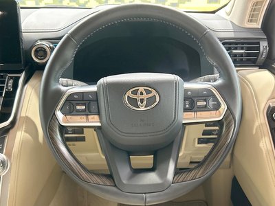 2025 Toyota LAND CRUISER 300 缩略图 15