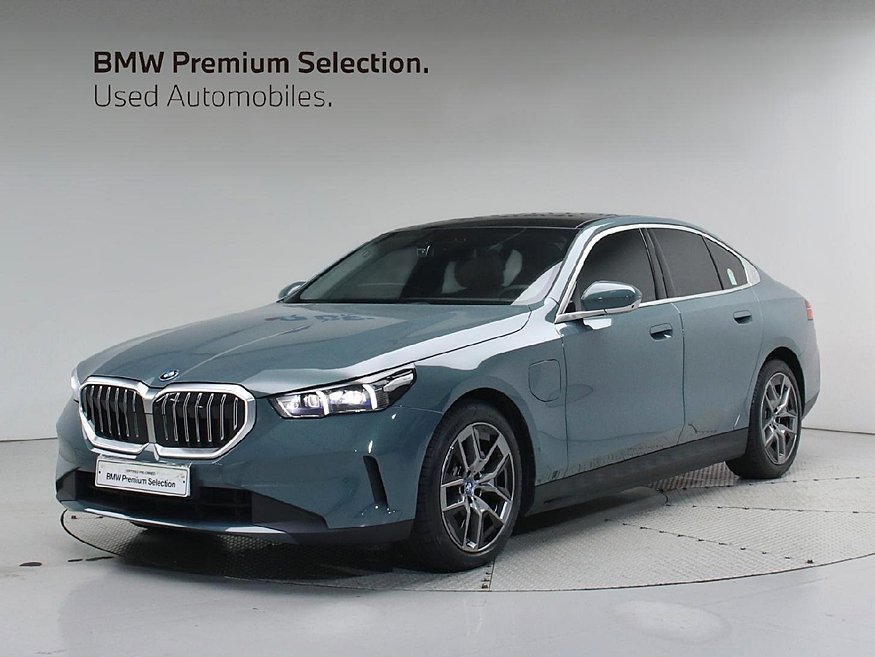 BMW 5 SERIES - View 1