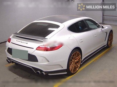 PORSCHE PANAMERA - 5