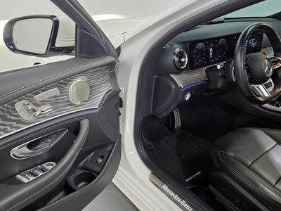 MERCEDES-BENZ E-CLASS - 10