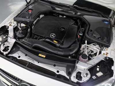 MERCEDES-BENZ E-CLASS - 7