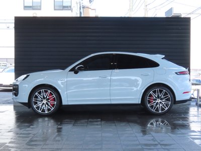 PORSCHE CAYENNE - 4