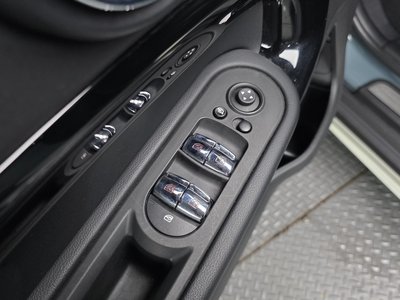 صورة مصغرة 28 لـ 2023 MINI COOPER COUNTRYMAN