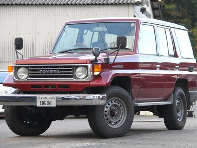 TOYOTA LAND CRUISER 70