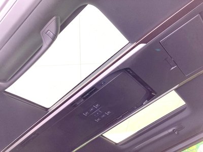 2023 TOYOTA ALPHARD photo 3