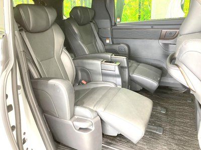 2023 TOYOTA ALPHARD photo 9