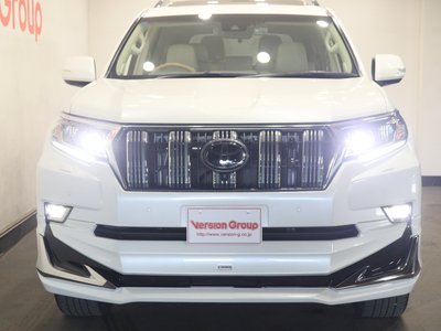 TOYOTA LAND CRUISER PRADO - 8