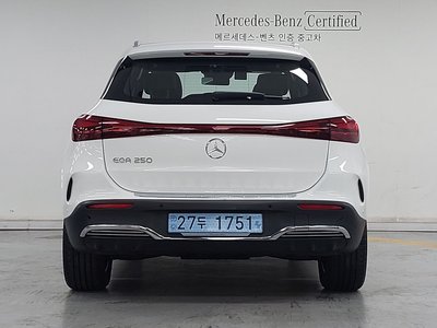 صورة 3 لـ 2025 Mercedes-BENZ EQA