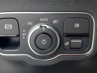 صورة 9 لـ 2025 Mercedes-BENZ EQA