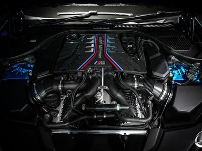 BMW M5 COMPETITION - 10