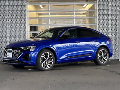 AUDI Q8 SPORTBACK E-TRON