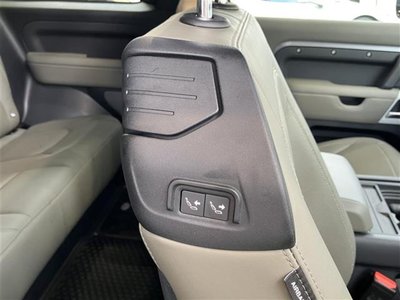 LAND ROVER DEFENDER - 10