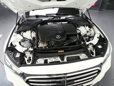 MERCEDES-BENZ E-CLASS - 7