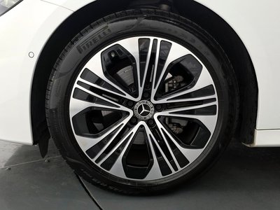 MERCEDES-BENZ E-CLASS - 6