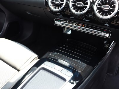 صورة مصغرة 32 لـ 2025 Mercedes-BENZ A-CLASS AMG