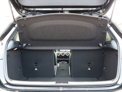 صورة مصغرة 18 لـ 2025 Mercedes-BENZ A-CLASS AMG