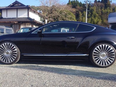 BENTLEY CONTINENTAL - 8