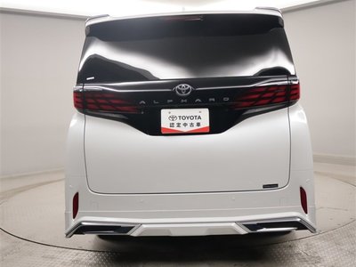 TOYOTA ALPHARD - 4