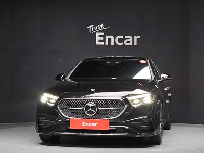 MERCEDES-BENZ E-CLASS - 2