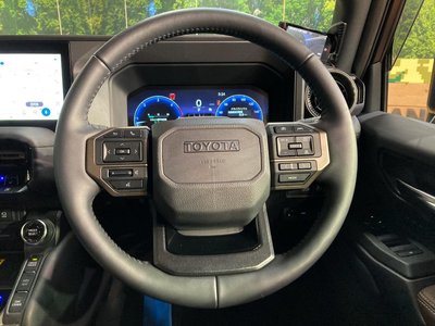 TOYOTA LAND CRUISER 250 - 7