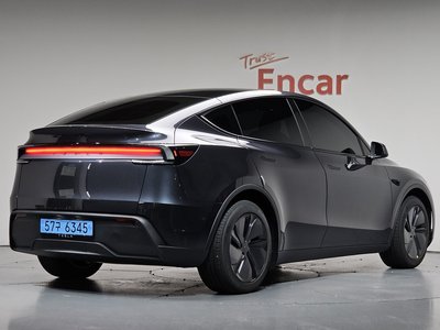 2026 Tesla MODEL Y 照片 2