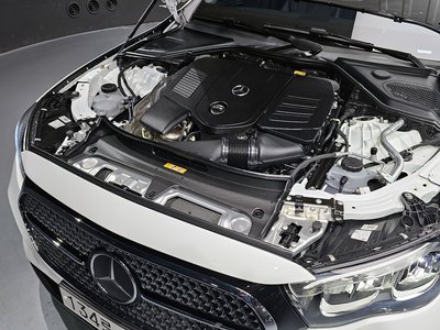 MERCEDES-BENZ E-CLASS - 7