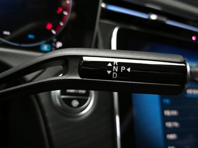 MERCEDES-BENZ E-CLASS - 9