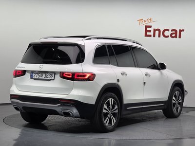 MERCEDES-BENZ GLB - 3