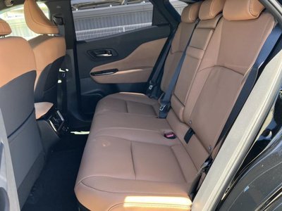 2024 Toyota CROWN SPORT 照片 8