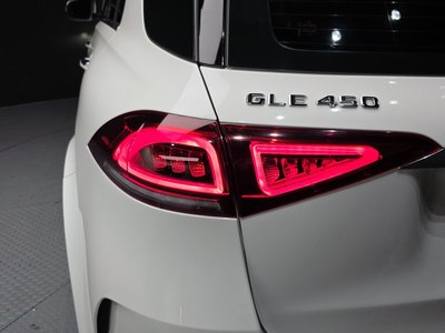 MERCEDES-BENZ GLE - 10