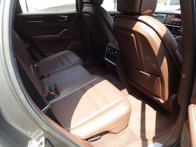 2021 Porsche CAYENNE — миниатюра 35