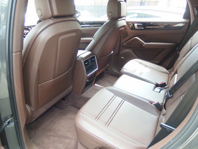 2021 Porsche CAYENNE — миниатюра 37