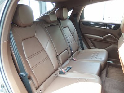 2021 Porsche CAYENNE — миниатюра 34