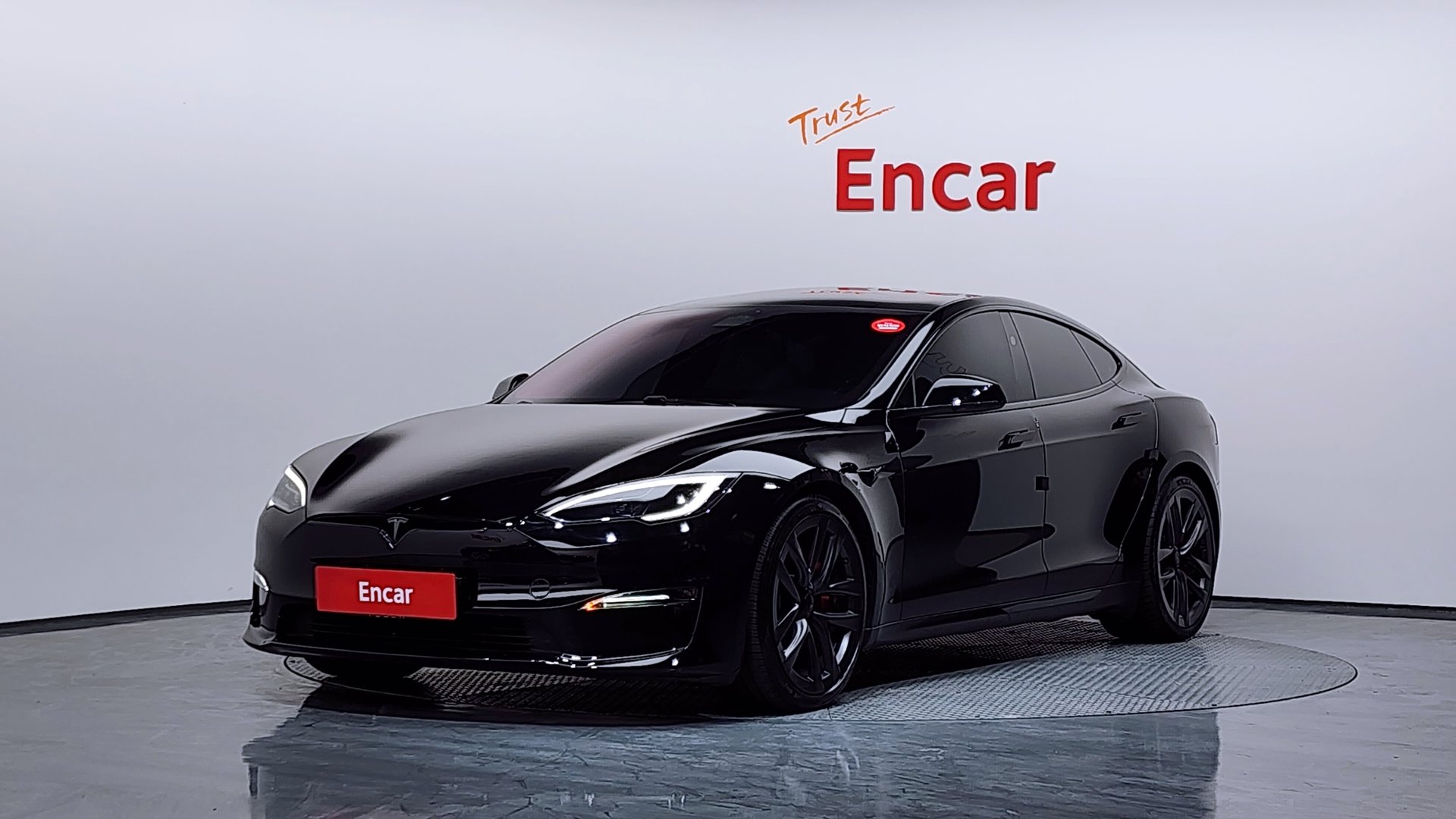 TESLA MODEL S - View 1