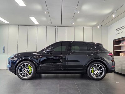 PORSCHE CAYENNE - 7