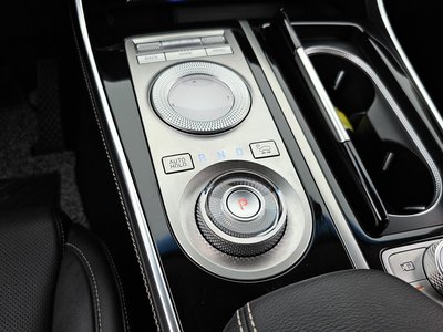 صورة 9 لـ 2021 Genesis GV80