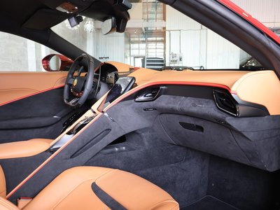 2023 Ferrari ROMA — миниатюра 20