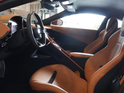 2023 Ferrari ROMA — миниатюра 12