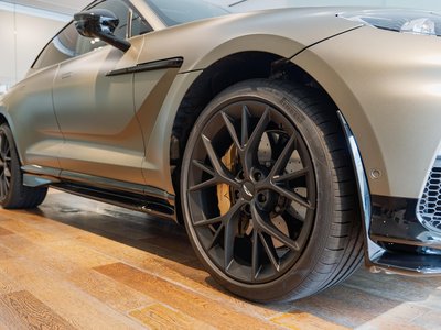 2026 Aston Martin DBX 照片 11