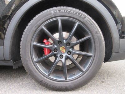 PORSCHE CAYENNE - 9