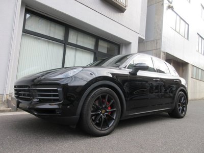 PORSCHE CAYENNE - 1
