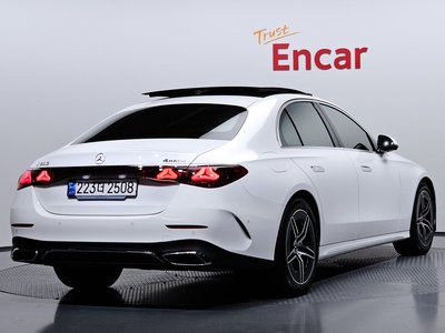 صورة 4 لـ 2024 Mercedes-BENZ E-CLASS