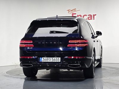 صورة 4 لـ 2023 Genesis GV80