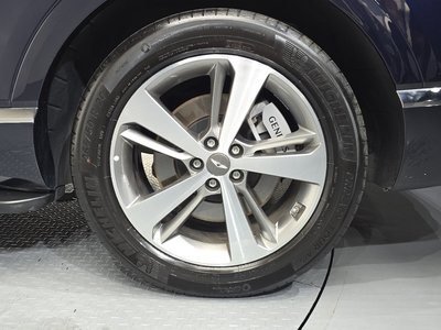 صورة 8 لـ 2023 Genesis GV80